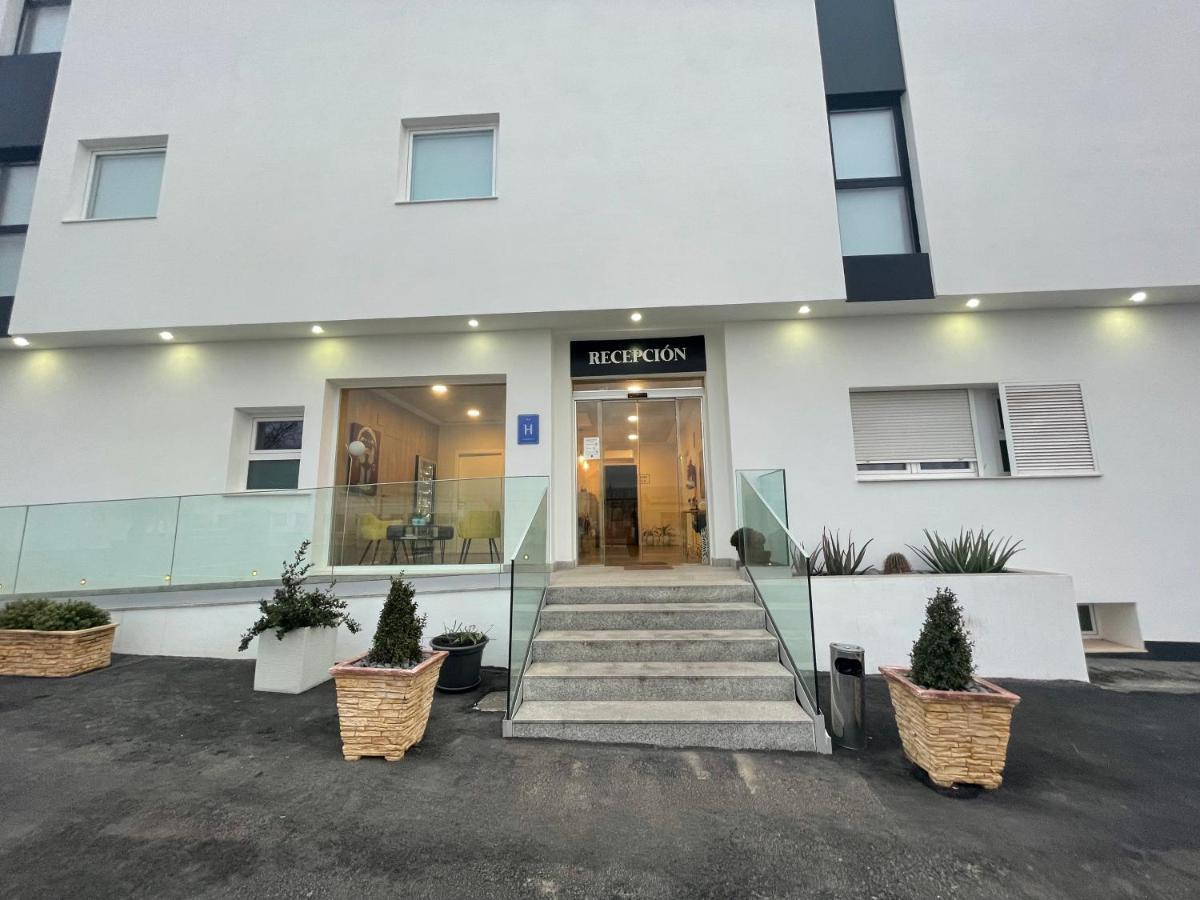 Hotel Ibi מראה חיצוני תמונה