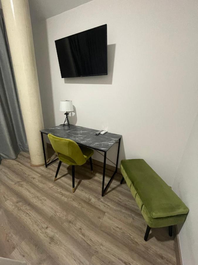 Hotel Ibi מראה חיצוני תמונה