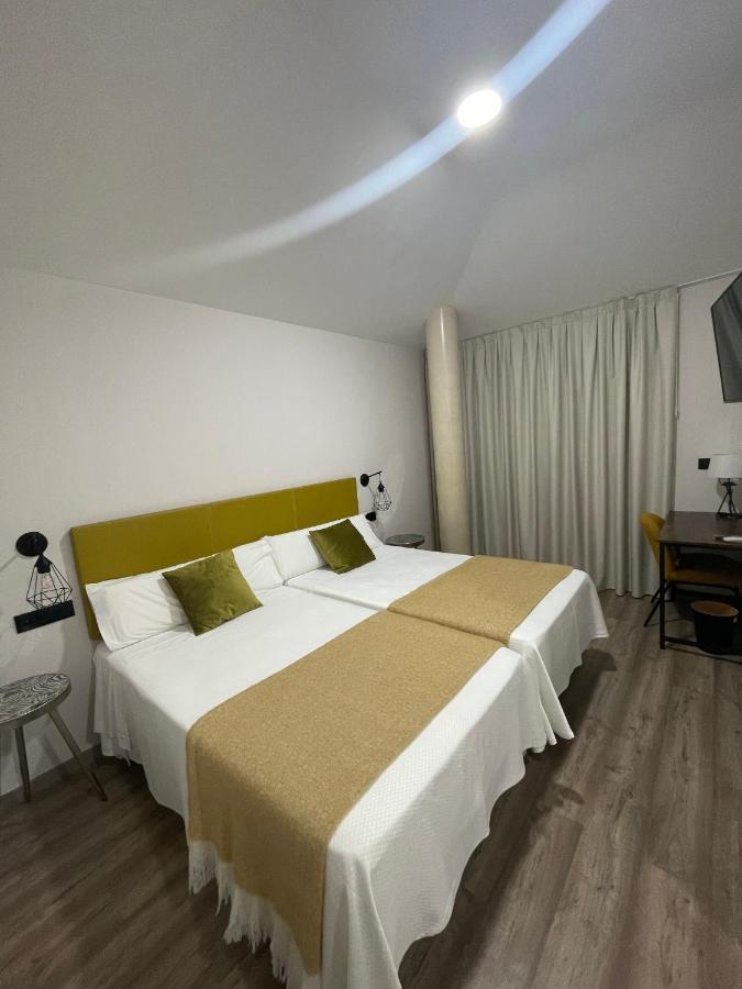 Hotel Ibi מראה חיצוני תמונה
