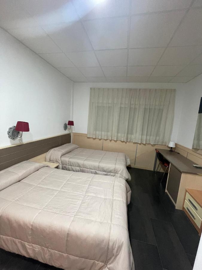 Hotel Ibi מראה חיצוני תמונה