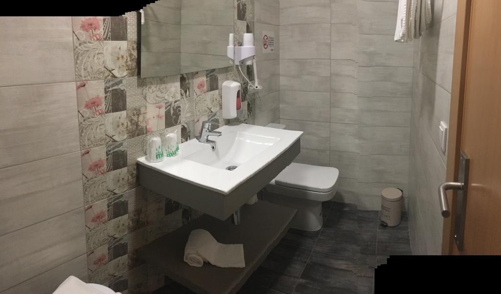 Hotel Ibi מראה חיצוני תמונה